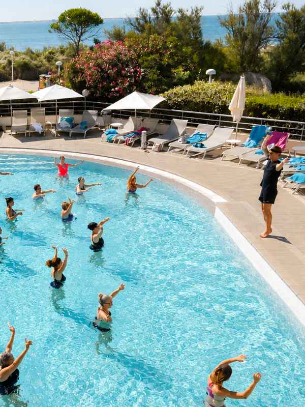 Aquagym ensoleillé Aquagym ensoleillé