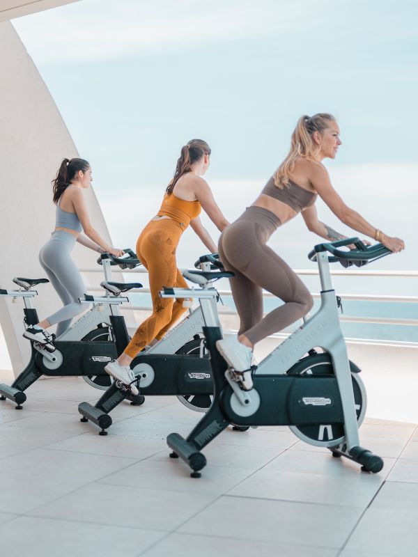 Espace cardio - Vélos à l'extérieur